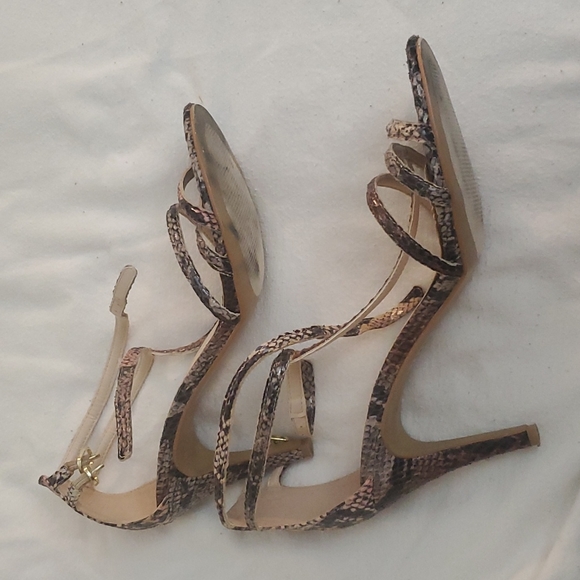 NY&Co Faux Animal Print Heelz - Picture 3 of 14